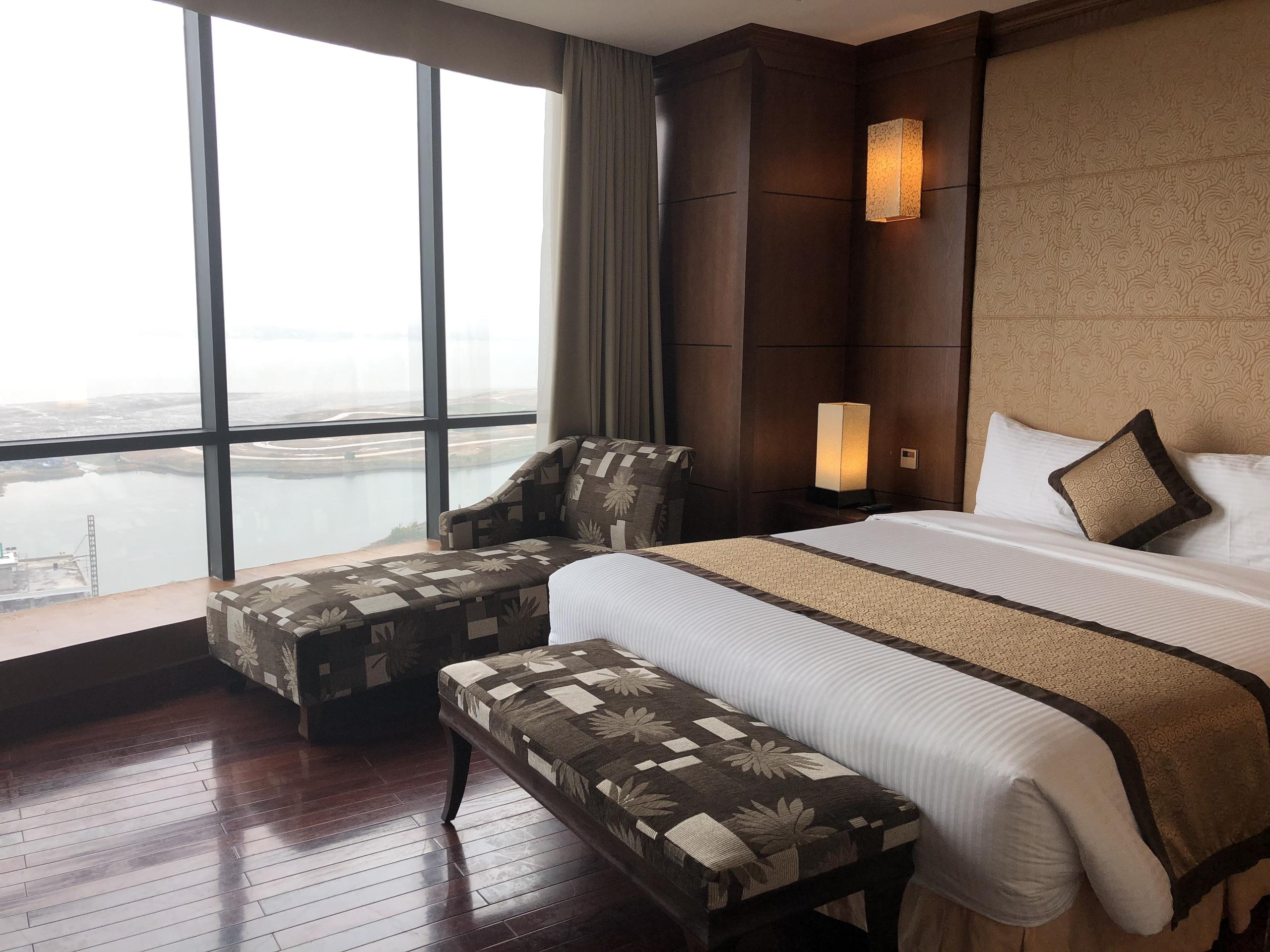 Muong Thanh Grand Ha Long Hotel Экстерьер фото