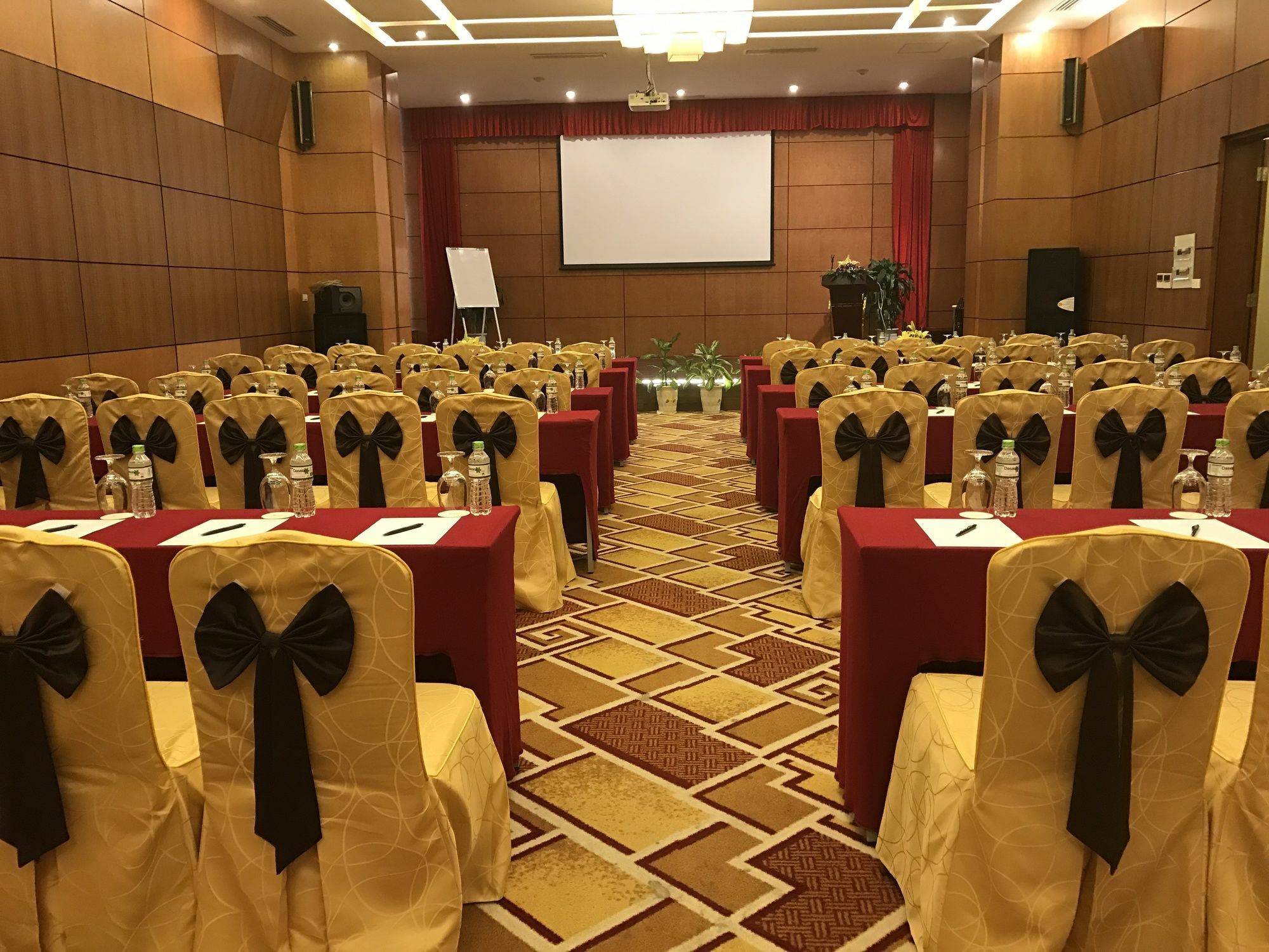Muong Thanh Grand Ha Long Hotel Экстерьер фото